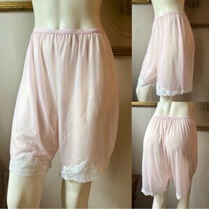 Elegant Pink Lace Trim Women's Sleep Shorts Vintage Bloomers
